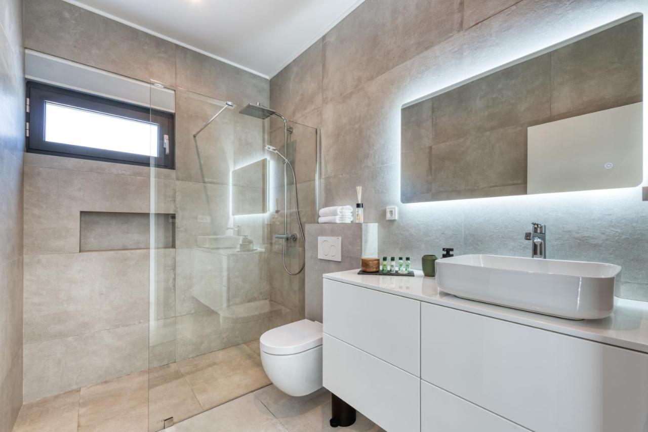 Villa Oasis - Your Luxury Home Away From Home Celopeci Экстерьер фото